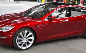 Man Runs Cryptocurrency Mining Operation from the Back of His Tesla Car