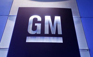 General Motors Wants to Deploy Self-Driving Cars With no Steering Wheels Next Year